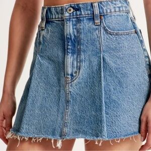 Abercrombie & Fitch High Rise Mini Pleated Denim Skirt size 26